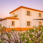 Villa Muriwai - Elegante Moradia Com Bbq E Piscina Aquecível - Armação de Pêra