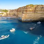 Muriwai - Elegante Moradia Com Bbq E Piscina Aquecível -