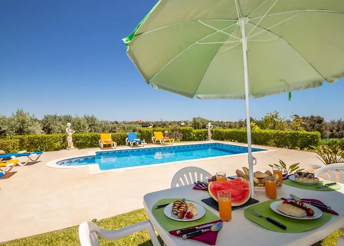 Villa Muriwai By Algarve Vacation Armação de Pêra