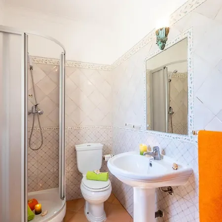 Villa Muriwai By Algarve Vacation Armacao de Pera